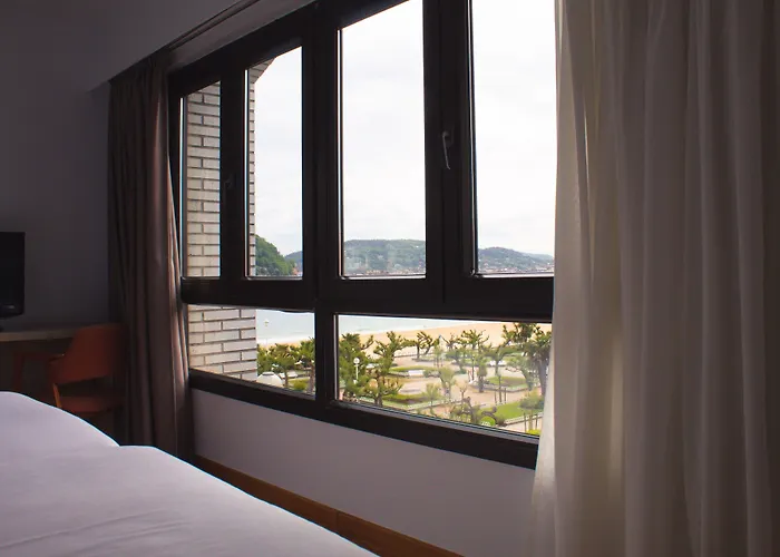 埃塞萨酒店 2* 圣塞瓦斯蒂安