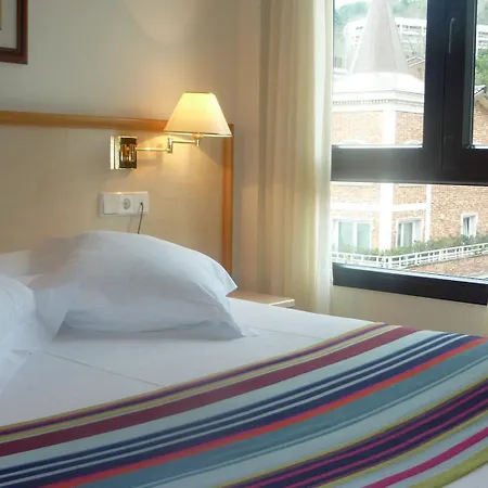 Ezeiza Hotel 2*